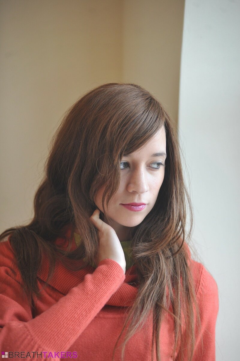 Дина, 25